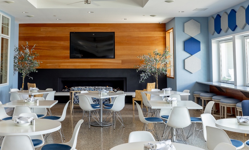 Image 22: Lakeside Resort in the Michigan With Breakfast & Scenic Views