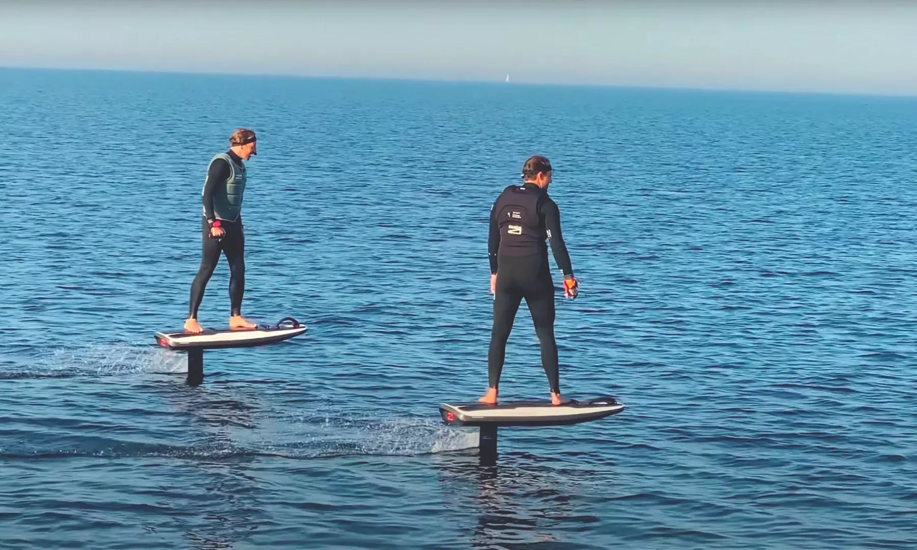60- or 120-Minutes eFoil Session for One Person with Board Rental