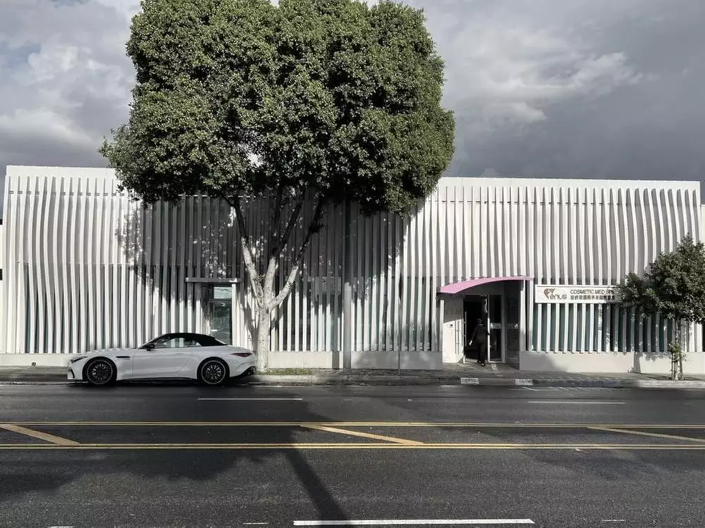 (Save Up to 53%) 60 or 90-Minute Deluxe Head Spa Treatment at Venus Cosmetic Med Spa - Second Medium