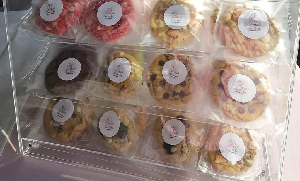 Indulge in Fresh, Homemade Quarter-Pound Cookies