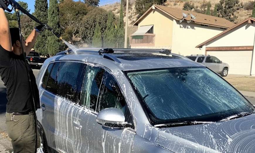 Image 2: Full Detailing Packages: Sedan, SUV & 3-Row SUV/Truck/Minivan