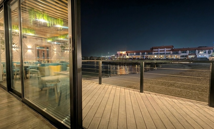 Image 10: Beach View Premium 5-Course Set w/ Beverages for 1 Child or 1-6 Adults