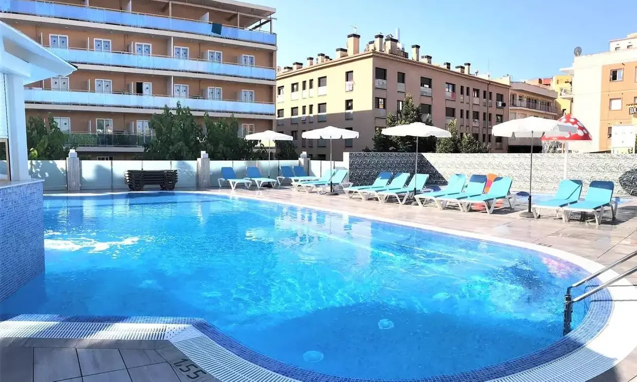 Lloret de Mar : chambre standard en demi-pension ou pension complète