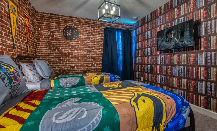 Image 7: Resort Retreat in Orlando’s Vacation Corridor with Private Pools