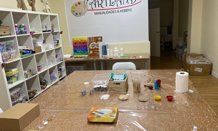 Image 15: Crea tu propia vela con vino o cerveza y tapas para 1 o 2 personas 