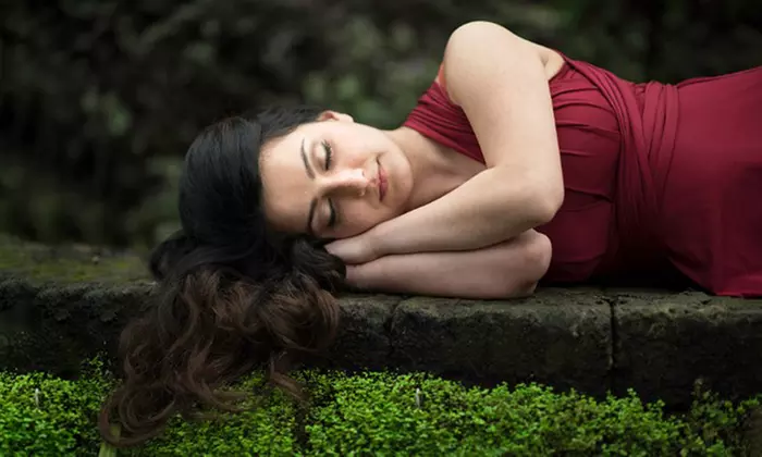 Maastricht: Privater Schlafbereich im Gemeinschaftsraum mit Spa