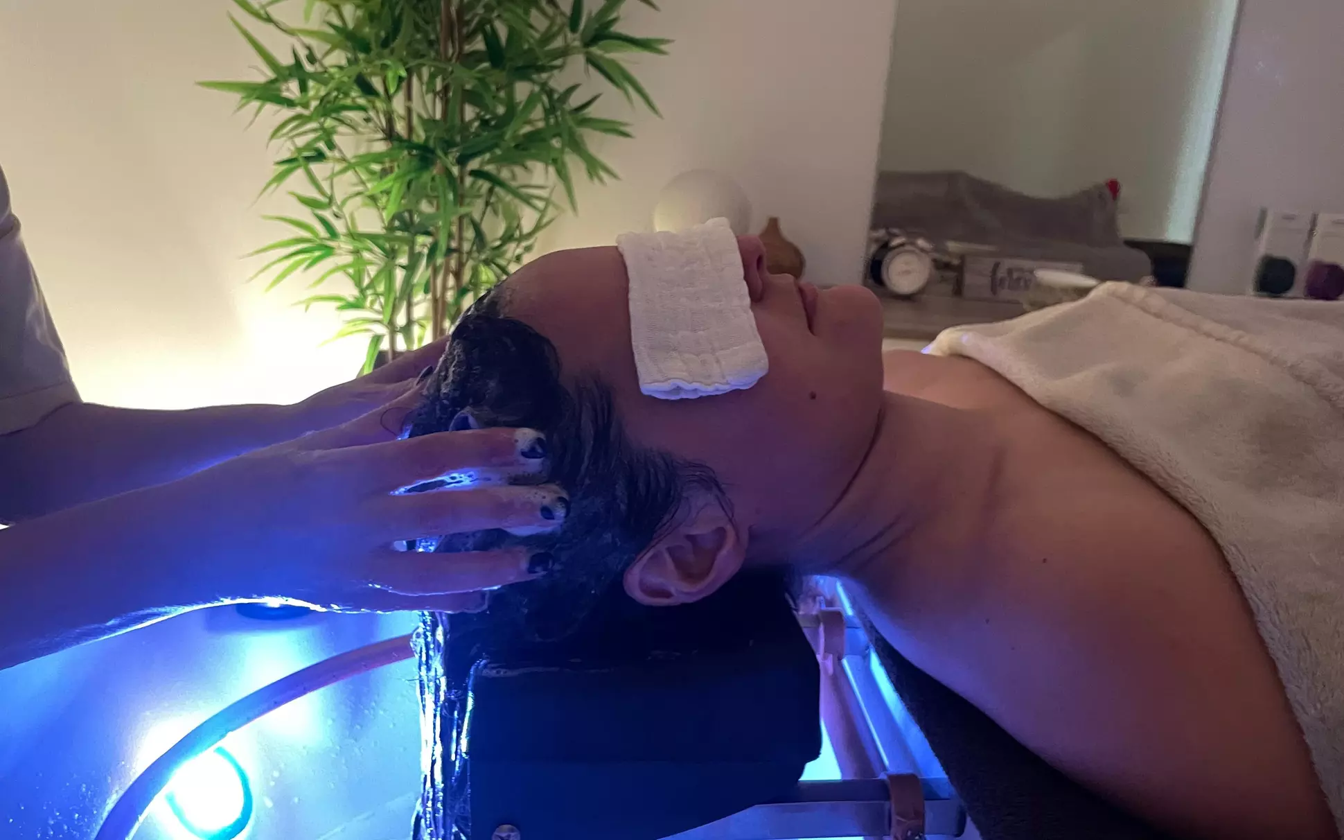 Ritual head spa japonés con té de cortesía y duración a elegir para 1