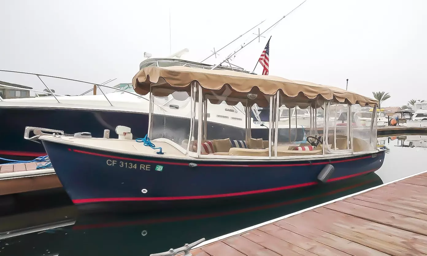 Electric Duffy Boat Rental for 12 at Huntington Harbor