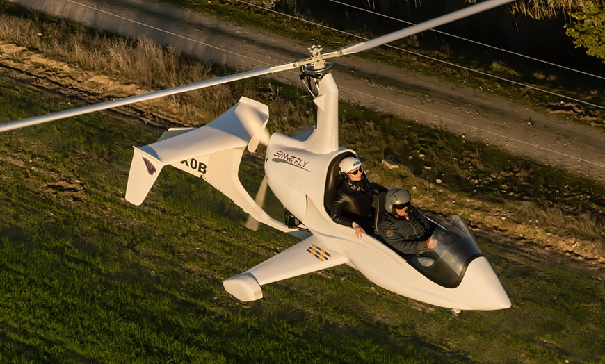 Image 5: Surca los cielos: bautismo de vuelo en autogiro para 1 o 2 personas