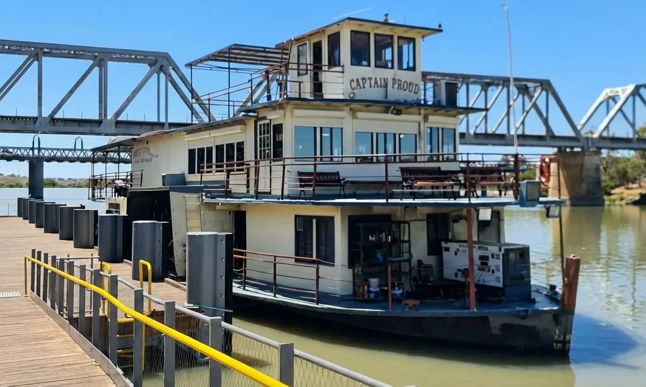 Captain Proud: Scenic 3-Hr Murray River Lunch Cruise for Child & Adult