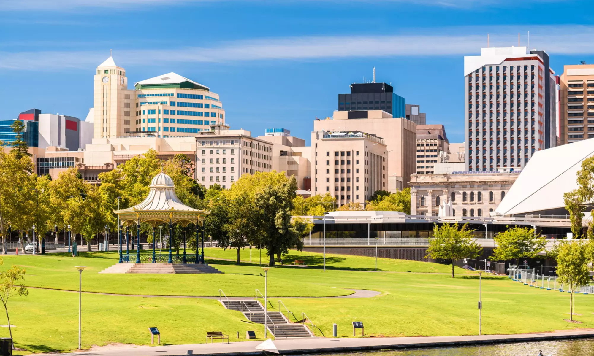 Adelaide: Superior King Room w/Food & Beverage Voucher & Late Checkout