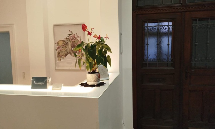 Image 2: 2 oder 3 EMP-Beckenboden-Trainings à 30 Min. inkl. Anamnesegespräch