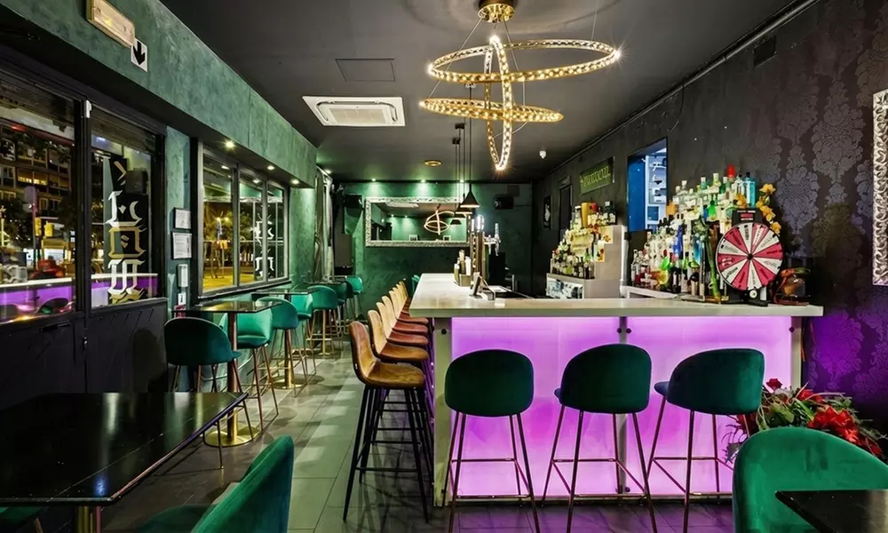 Menú completo con opción Prémium y cocktail