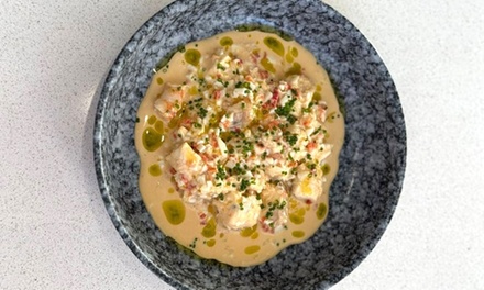 Para 2 personas: menú gourmet con aperitivo de bienvenida, 3 pases a elegir, postre a compartir y 2 bebidas - Restaurante Alma