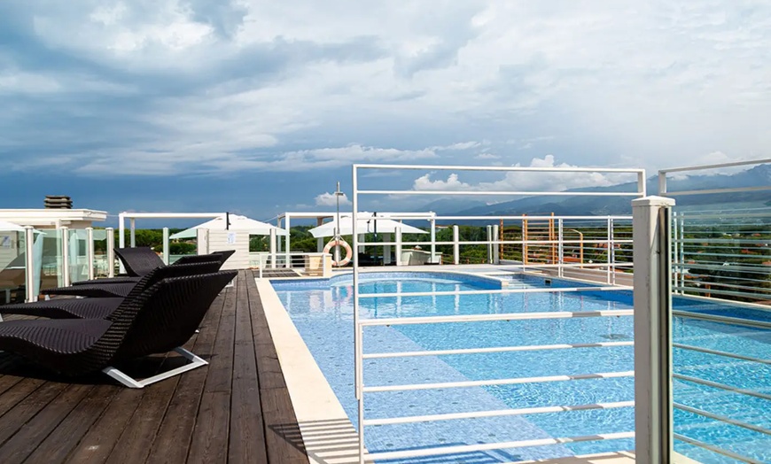 Image 18: ✈ 11-Day Guided Northern Italy Escape with Air
