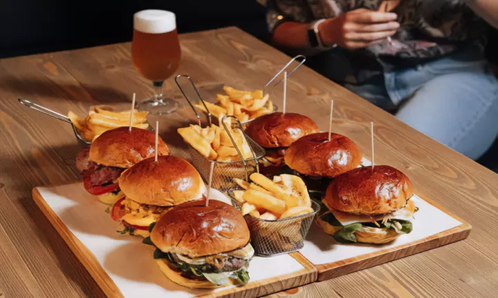 Menú Rock Star para 2 o 4 personas o menú romántico para 2