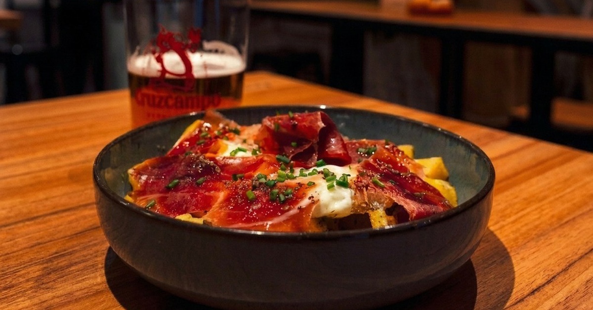 Menú de tapas tradicionales para 2 o 4 personas en Málaga
