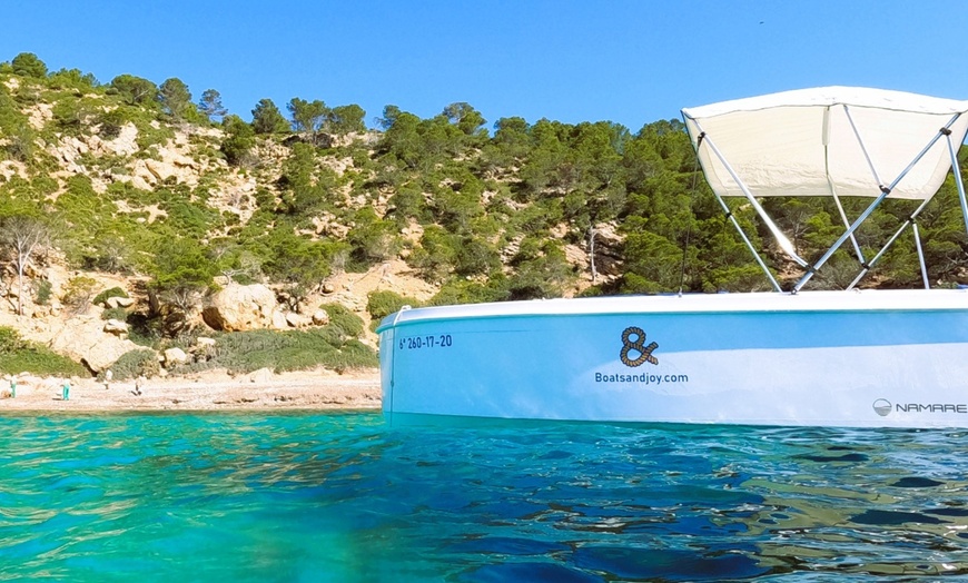 Image 3: Hasta 19% de dto. en Alquiler de lanchas motoras en Boats And Joy