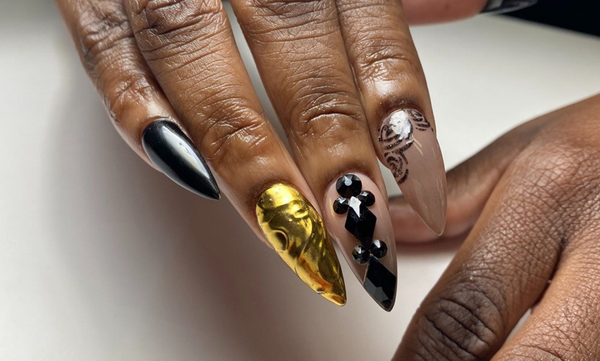 Image 5: Enjoy a Gel Manicure and Pedicure Combo