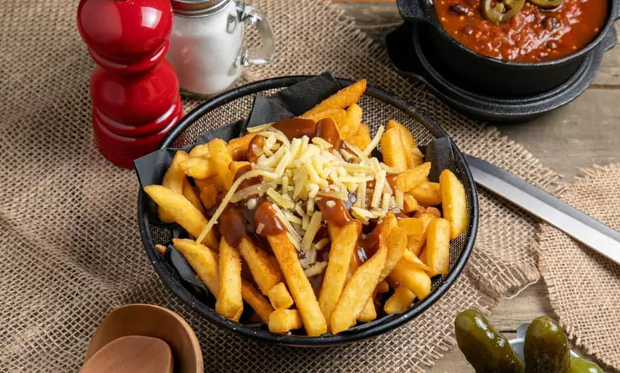 Image 3: Delight w/ Burger Combo with Small Chips & Drink for 1, 2 or 4 People 