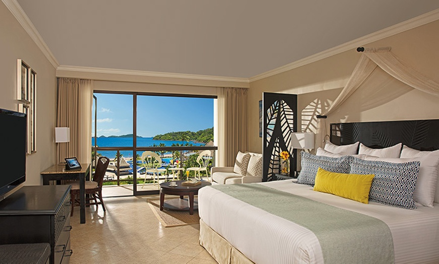 Image 2: ✈ 5-Night Part All-Inclusive Panama Vacation w/ Air from Travel by Jen