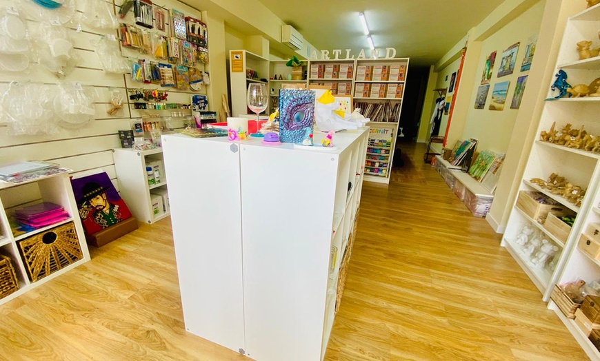 Image 12: Crea tu propia vela con vino o cerveza y tapas para 1 o 2 personas 