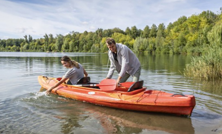 Image 3: 1 Std./Tagesticket Kajak- oder Tretbootverleih für bis zu 4 Personen