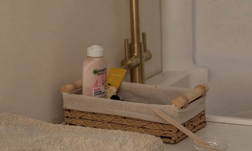 Image 5: 30- or 60-Minute Relaxing Swedish Body Massage