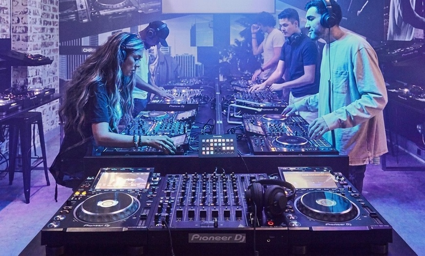Image 2: Immersive, Hands-On DJ Experience for Music Lovers –No Skills Required