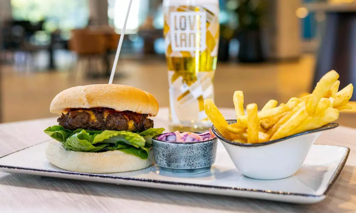 4* Liverpool: Standard King Room Stay with Breakfast and Late Checkout