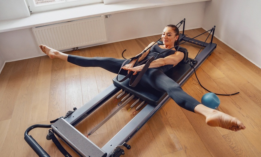 Image 4: 60 Min. Pilates Reformer/Wundachair Personal Training für 1 - 2 Pers.