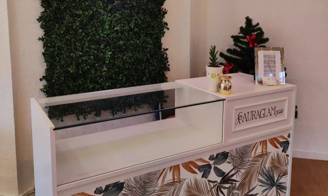 1 sesión de manicura, pedicura, ambas o uñas acrílicas para 1 persona