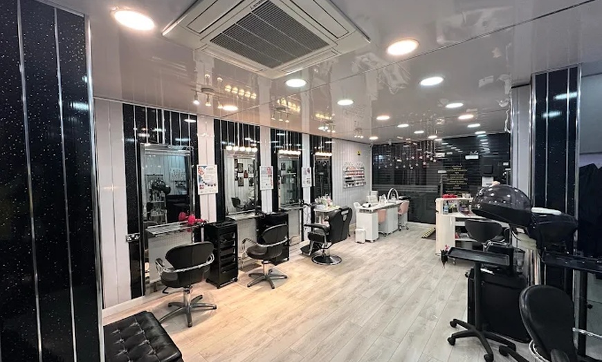 Image 1: Style Up with Wash, Cut & Blow Dry/ Brazilian Keratin Treatment