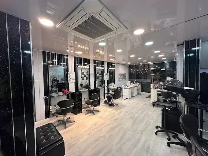 Style Up with Wash, Cut & Blow Dry/ Brazilian Keratin Treatment