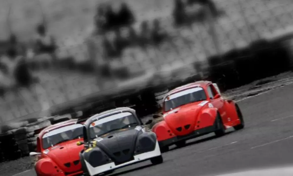 Vueltas de conducción en Fun Cup en el Circuito de Maspalomas