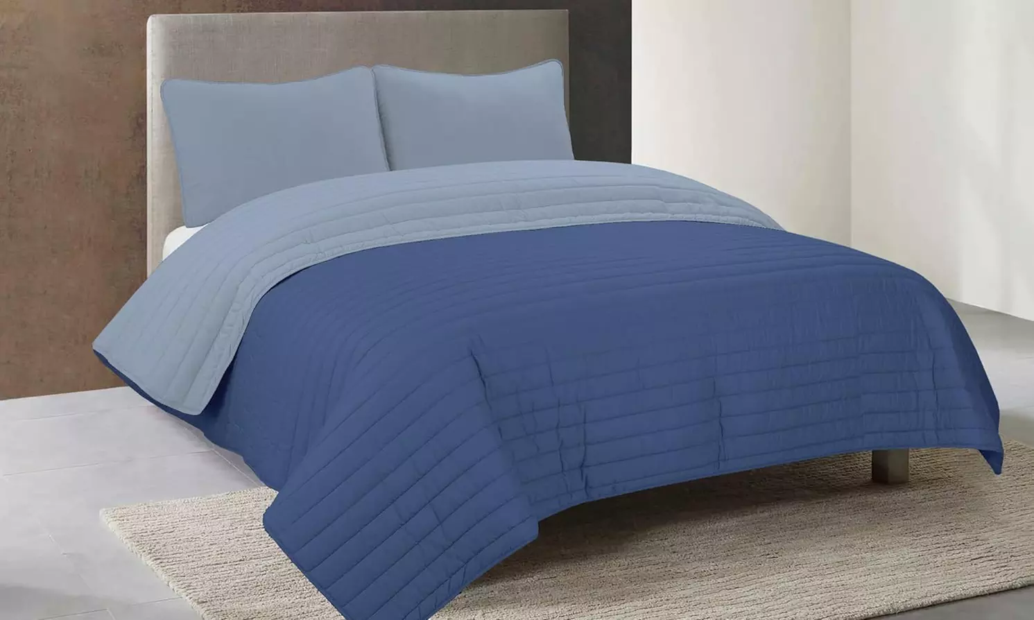 Couverture matelassée double bicolore, coloris au choix - Primary Image