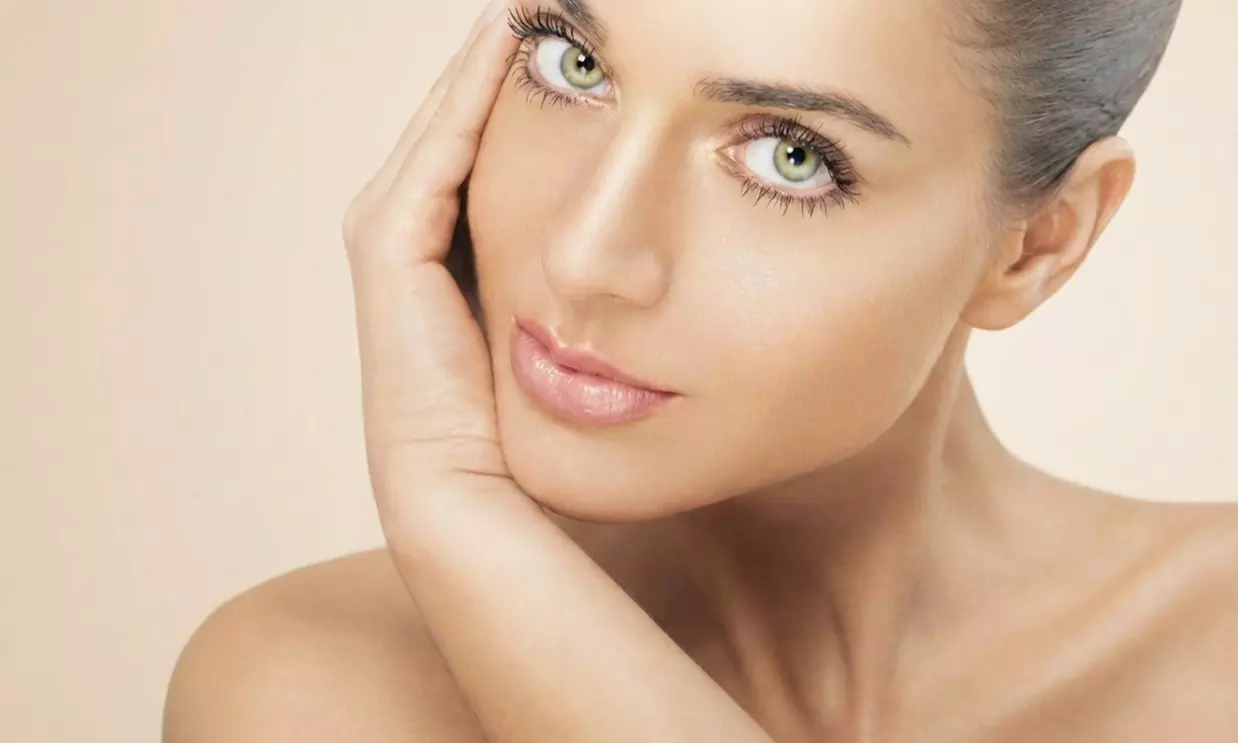 Tratamiento facial con oxigenoterapia, acupuntura y velo de colágeno