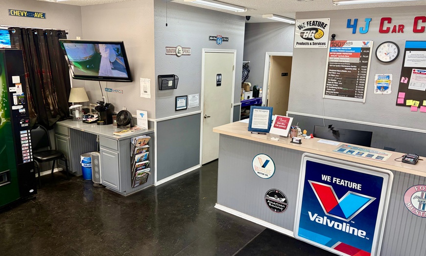 Image 3: Quality Oil Change - Full Synthetic or Blend Oil Change Service