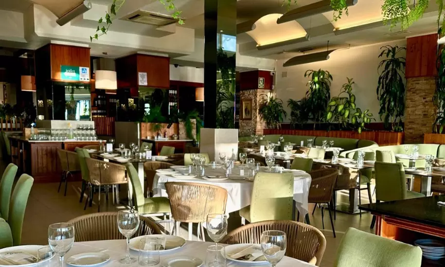 Menú de arroces para 2 o 4 frente al mar con postre y opción a vino