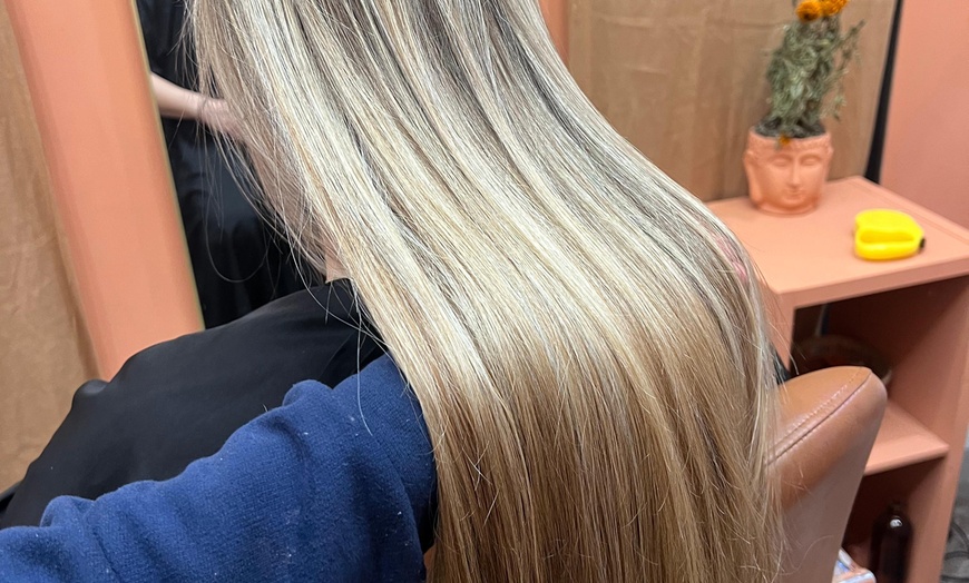 Image 3: Transform with Conditioning, Blow-Out, Partial Highlights, & More