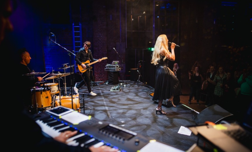 Image 3: 1 Ticket für Annabell Whitney „FEEL IT!“ in Hamburg und Berlin