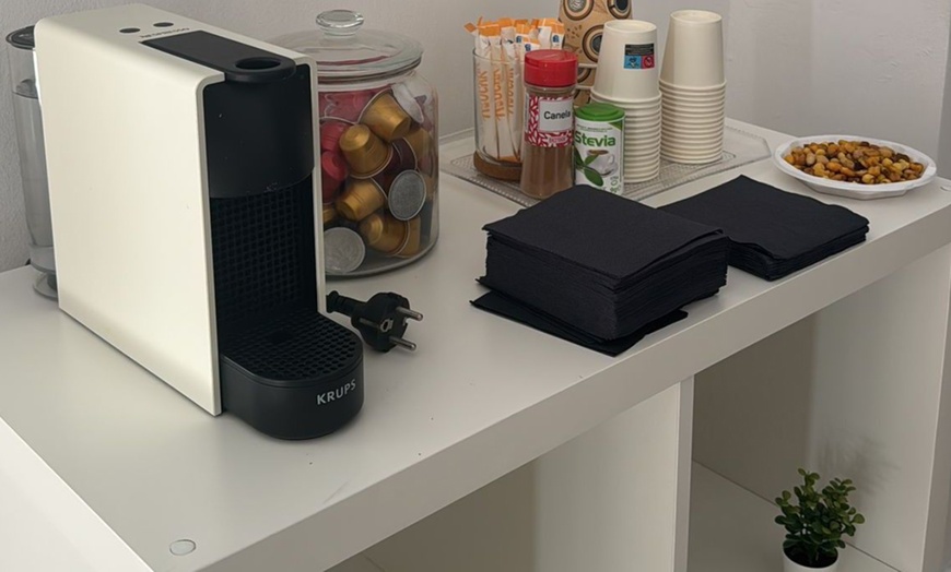 Image 5: Manicura y/o pedicura spa y opción a puesta de uñas de gel o acrygel