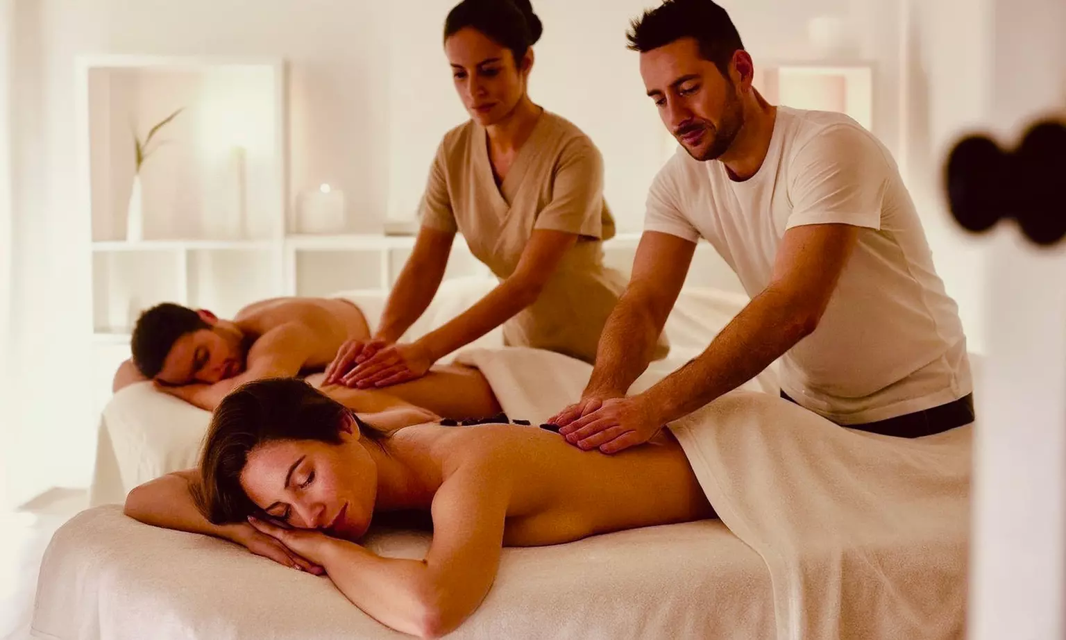 Customized Massage for Solo/Couples w/ Essential Oil & Aromatherapy