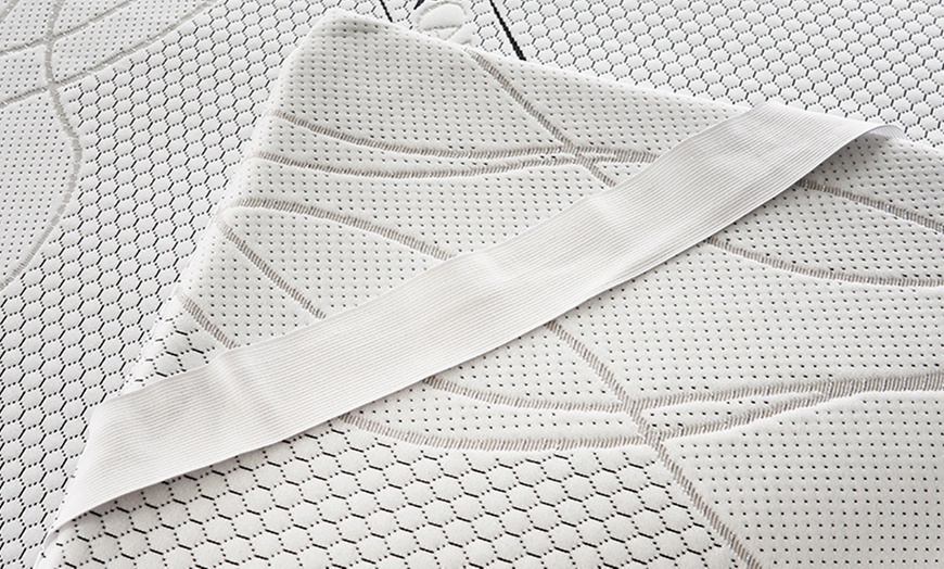 Image 4: Topper Memory Foam Silver Care: Comfort e Igiene per il Tuo Materasso