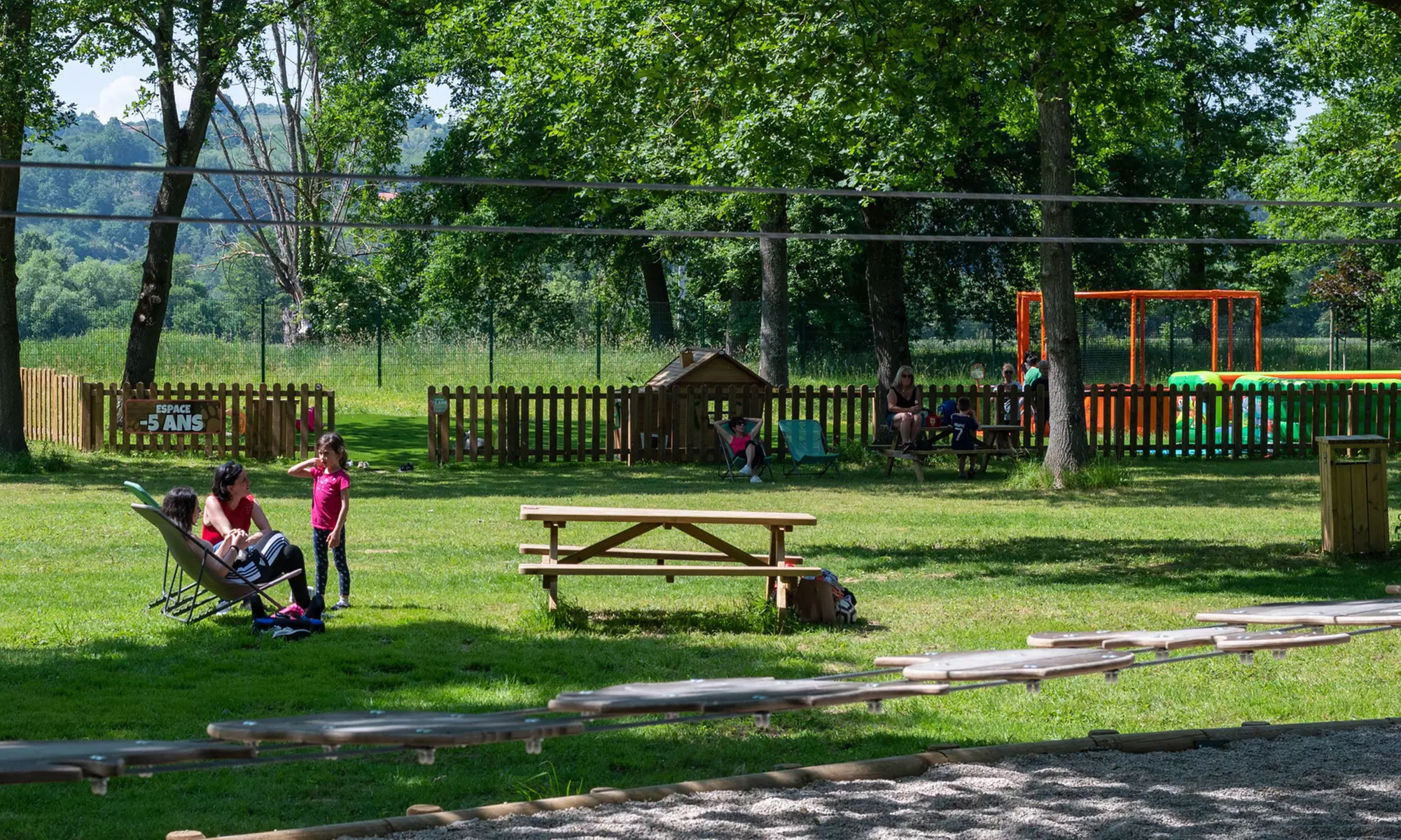 Entrée parc enfants avec accro-filet Loupisco Aventure au Loupisco Park près de Lyon (jusqu'à 48% de remise)