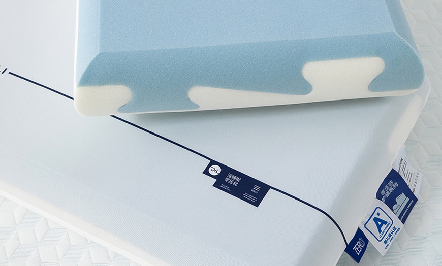 Image 9: Night Luxe Dual Core Deep Sleep Pillow Set