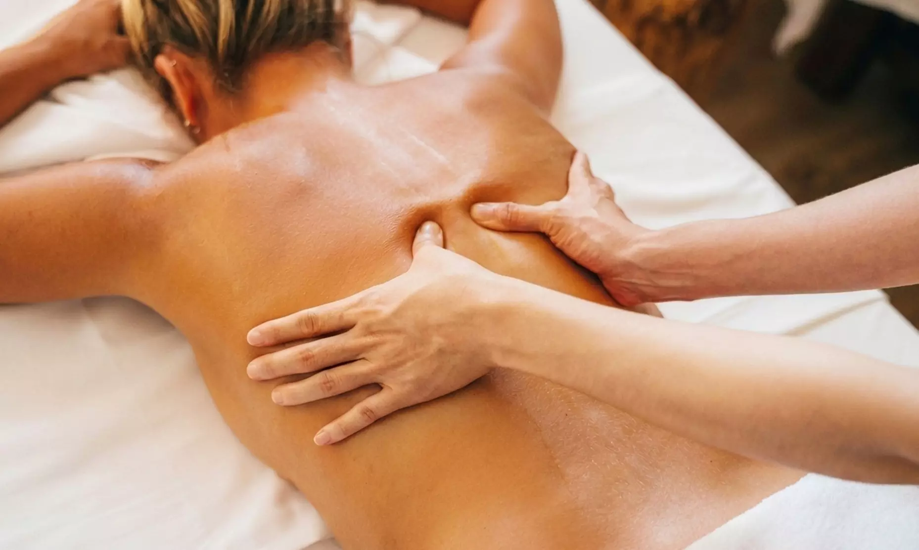 Masaje personalizado de 30, 45, 60 o 75 minutos para 1 persona a elegir entre 6 tipos: ¡elige el tuyo y siéntete mejor! - Primary Image