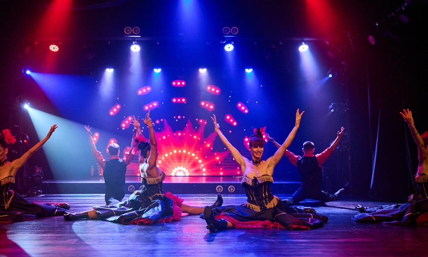 Image 2: Cabaret Le Grain d'Folie : formule repas & spectacle Music-hall