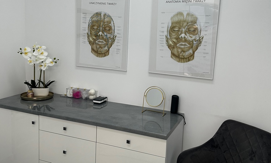 Image 2: Pakiety zabiegów oczyszczających, odżywczych i dodających cerze blasku