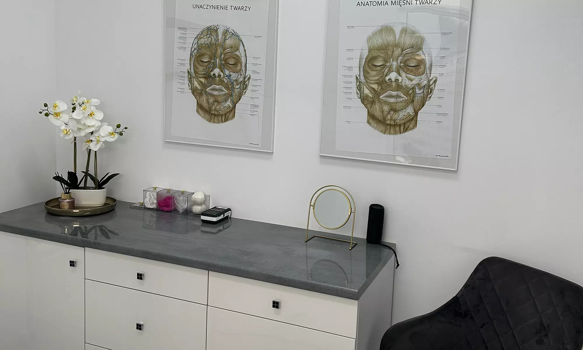 Pakiety zabiegów oczyszczających, odżywczych i dodających cerze blasku